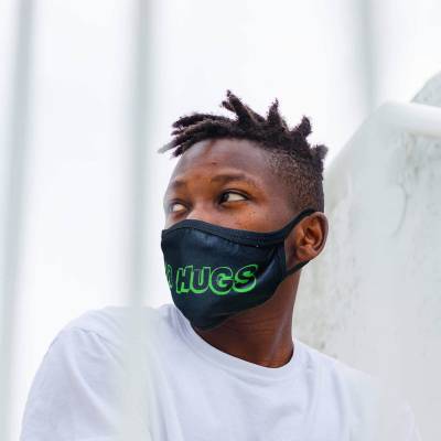 Air Hugs Face  Mask